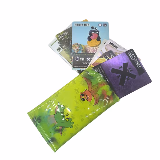Carte da gioco con stampa personalizzata di carte magiche Carte collezionabili olografiche per adulti e bambini